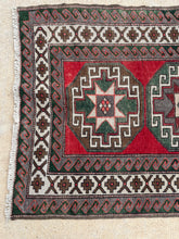 Load image into Gallery viewer, Vintage Persian Runner 3x10
