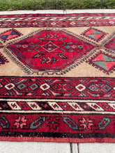 Load image into Gallery viewer, Vintage Persian Sarab Runner 3.9x14.5