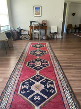 Load image into Gallery viewer, Vintage Persian Runner 3.8x12.6