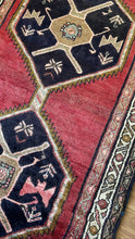 Load image into Gallery viewer, Vintage Persian Runner 3.8x12.6