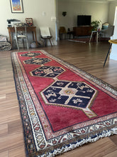 Load image into Gallery viewer, Vintage Persian Runner 3.8x12.6