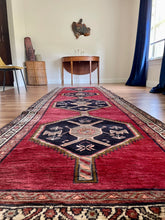 Load image into Gallery viewer, Vintage Persian Runner 3.8x12.6