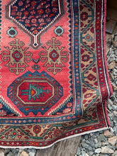 Load image into Gallery viewer, Vintage Persian Rug 3.4x6