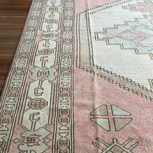 Load image into Gallery viewer, Vintage Turkish Sultanhani Rug 7 x 9.4