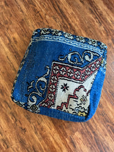 Load image into Gallery viewer, Poufs blue 1 and 2