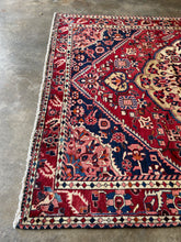 Load image into Gallery viewer, Vintage Persian Bakhtiari Rug 7x10