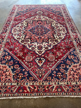 Load image into Gallery viewer, Vintage Persian Bakhtiari Rug 7x10
